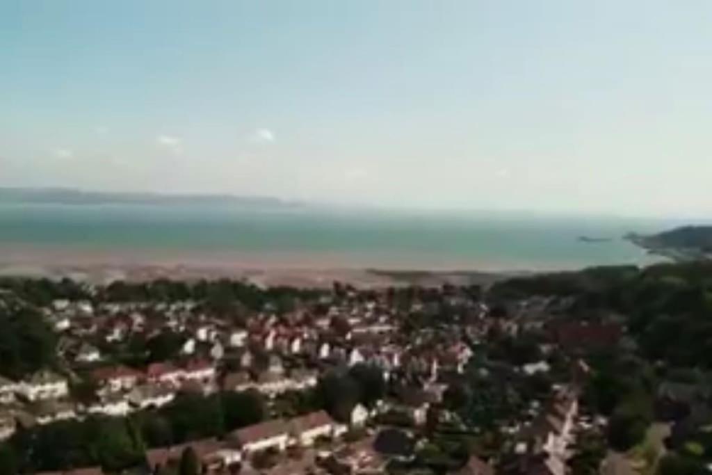 Mumbles - Modern Apartment With Panoramic Sea Views Oystermouth Eksteriør bilde
