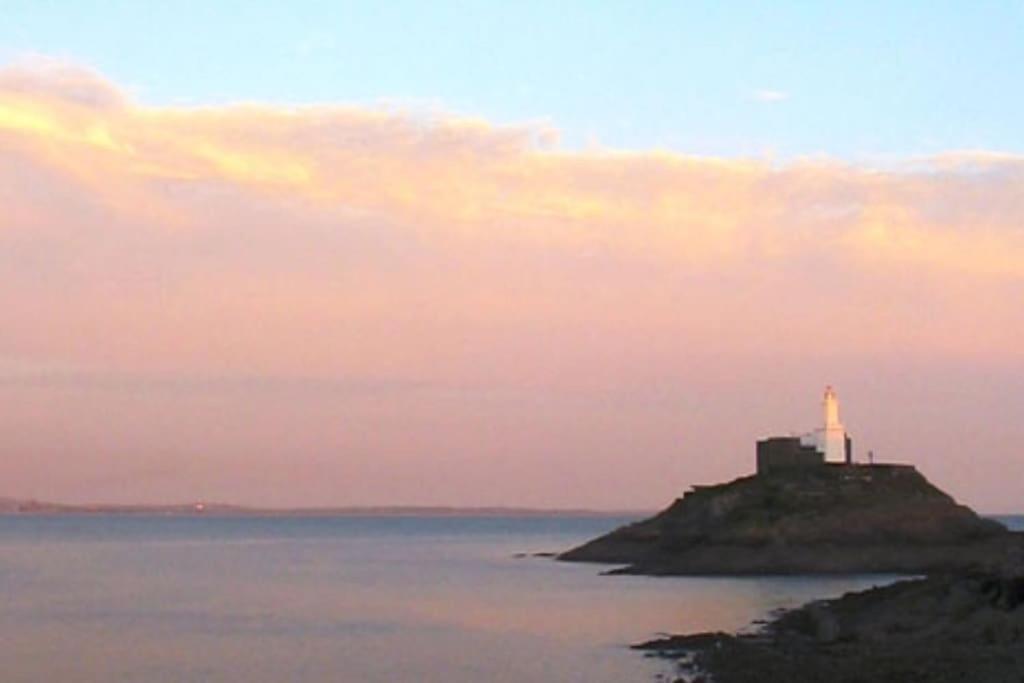 Mumbles - Modern Apartment With Panoramic Sea Views Oystermouth Eksteriør bilde