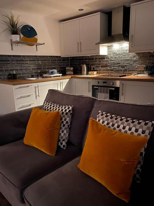 Mumbles - Modern Apartment With Panoramic Sea Views Oystermouth Eksteriør bilde